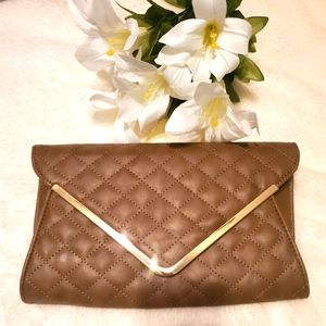 Urban Expressions Clutch